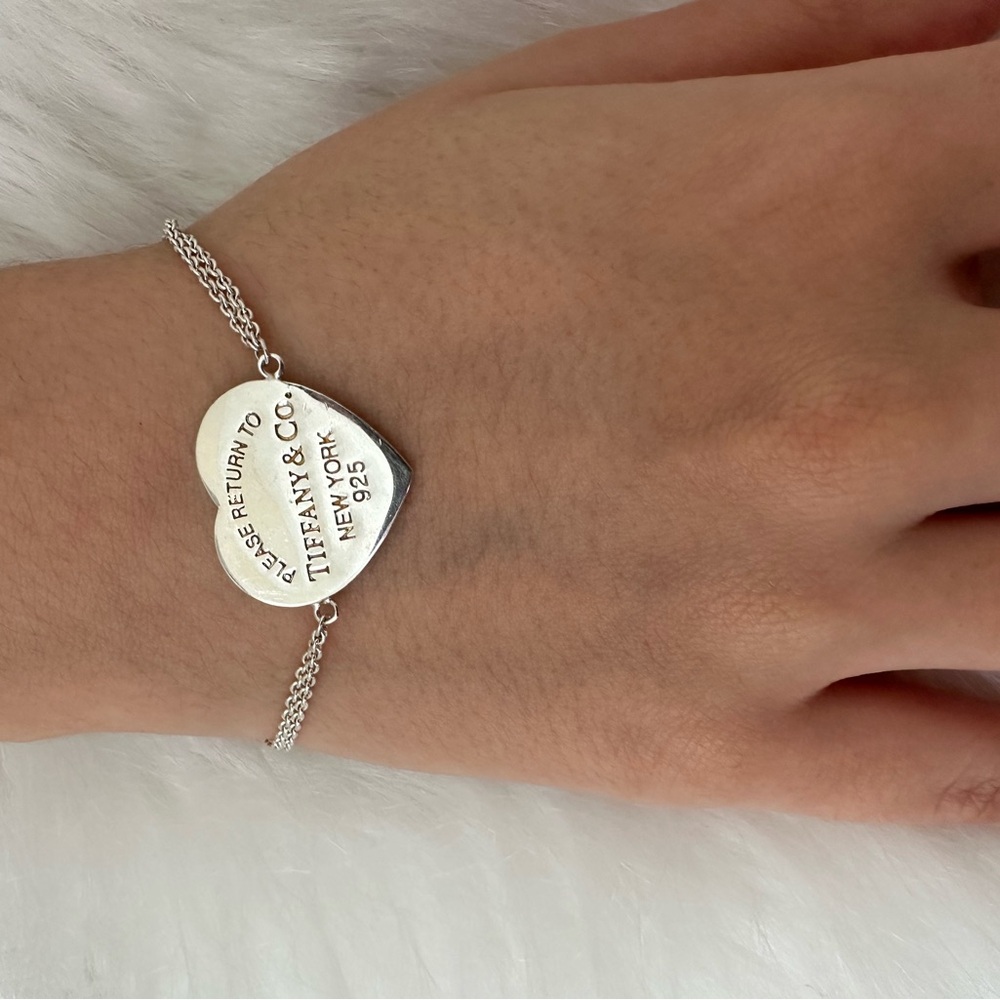 Tiffany & Co. Silver Heart Chain Bracelet authentic 100%
